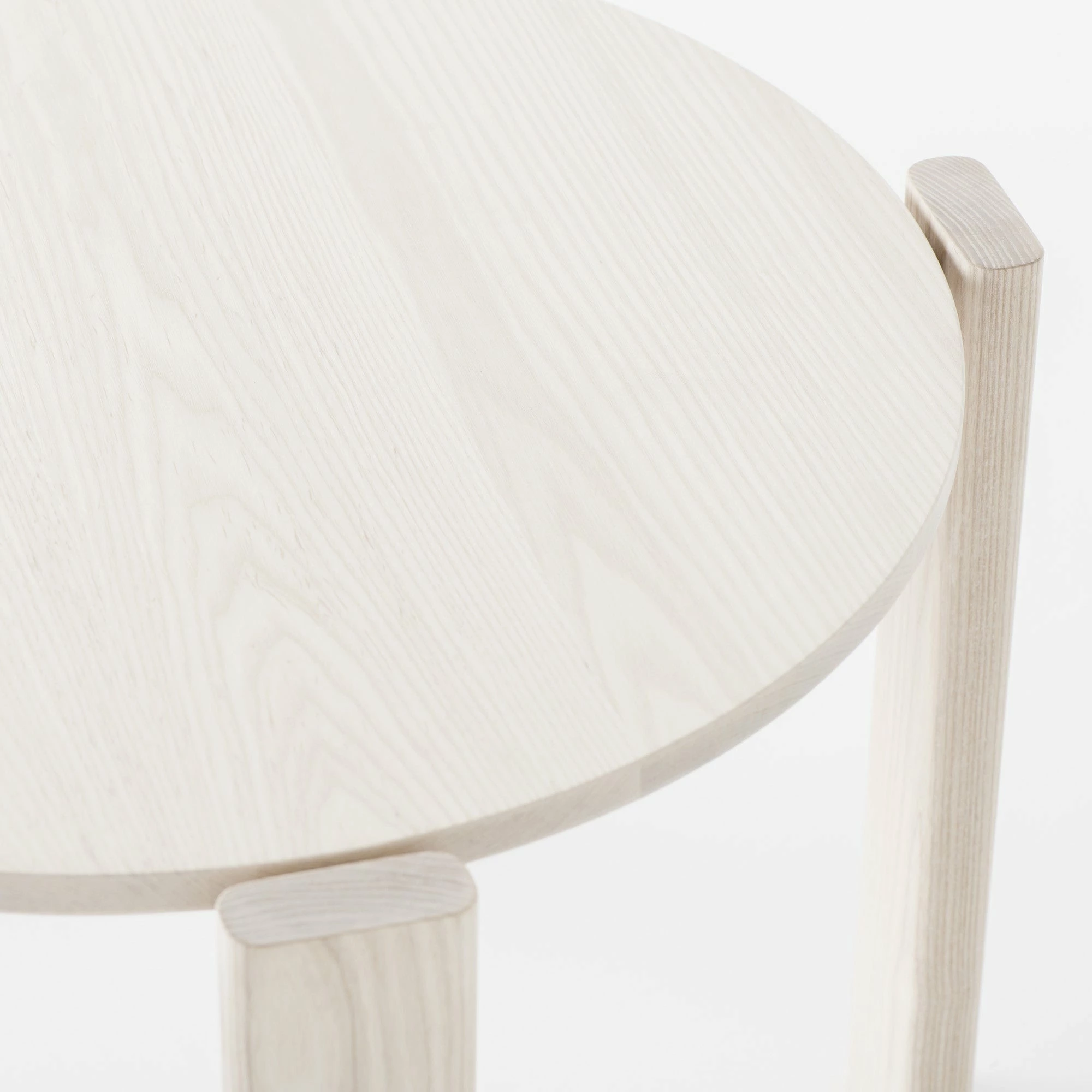 Dowel Jones Simon Says Coffee Table Round 4 Dowel Jones Simon Says Coffee Table Round - Image 2