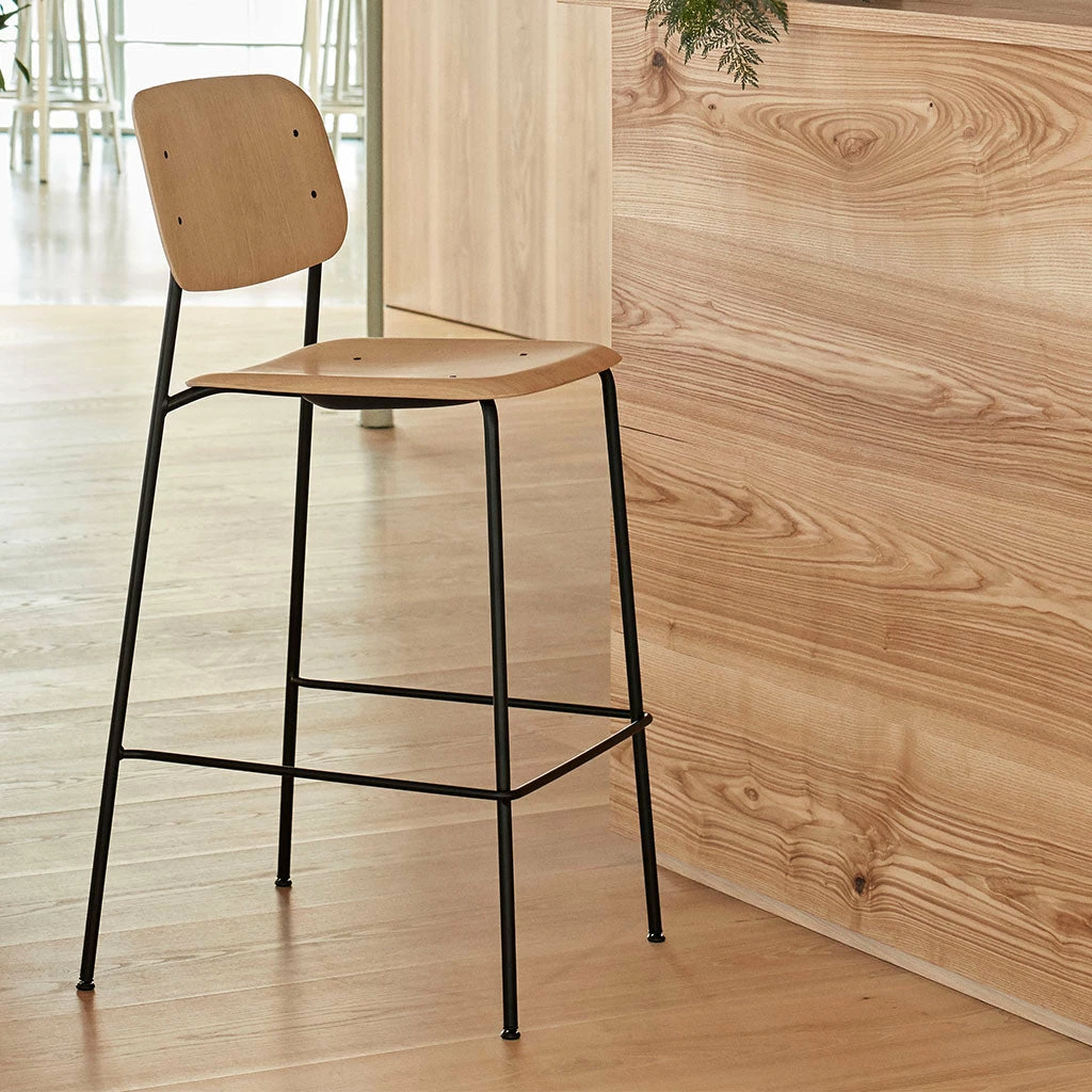 HAY Soft Edge 10 Bar Stool 4 HAY Soft Edge 10 Bar Stool - Image 2
